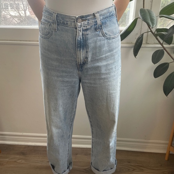 Levi’s High Waisted straight jeans - Picture 2 of 6
